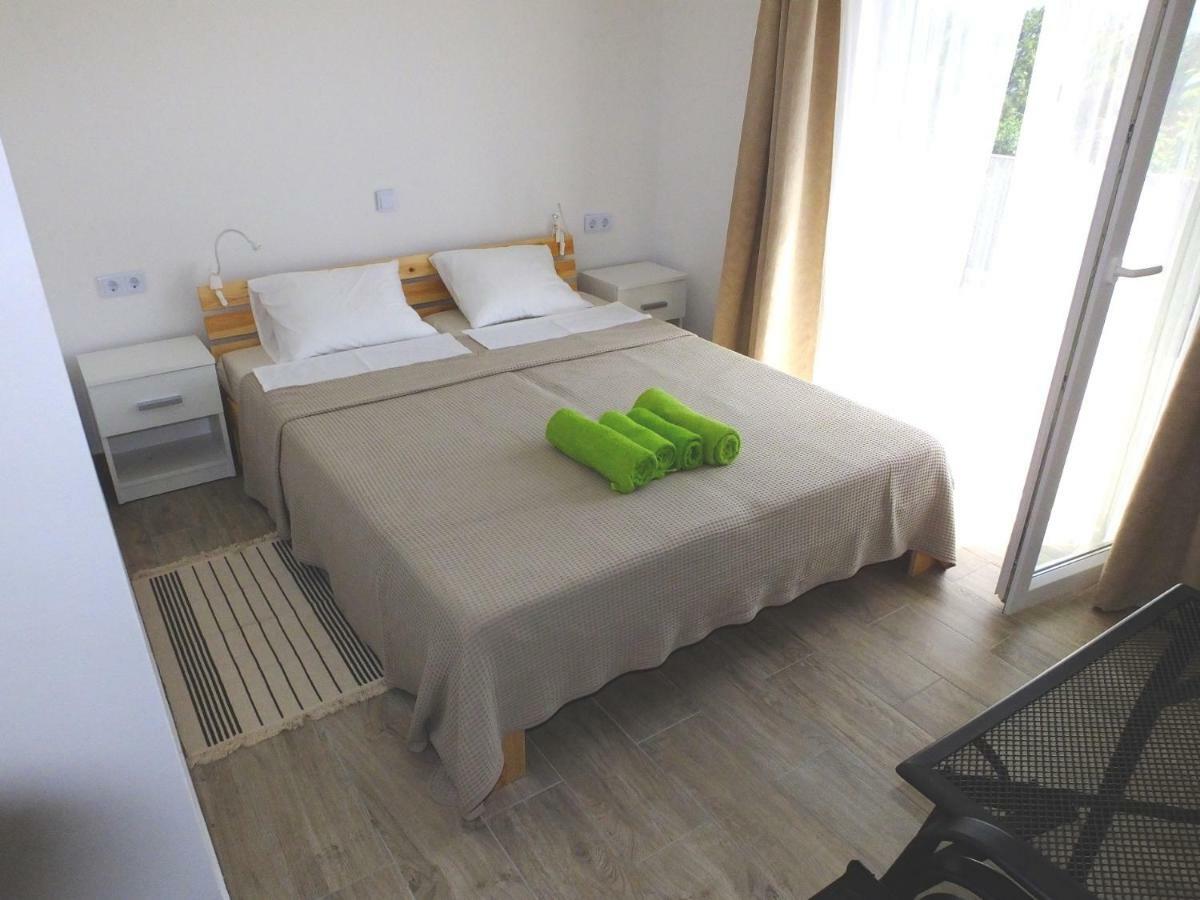Apartmani Berno Starigrad Paklenica Exterior foto